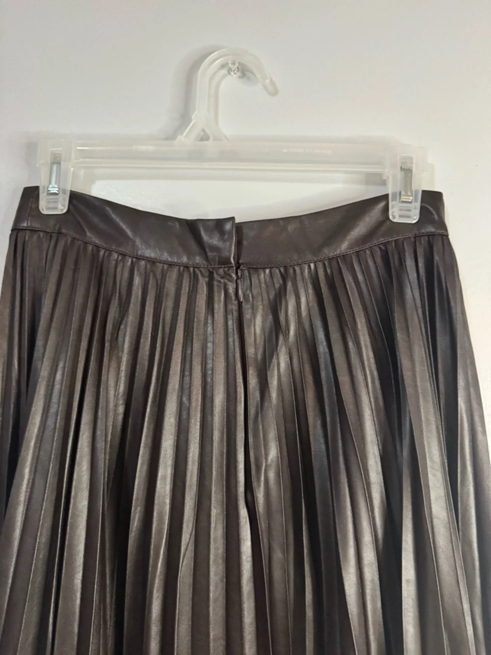 BCBGMaxAzria Pleated Faux Leather Midi Skirt Size XS Chocolate Brown